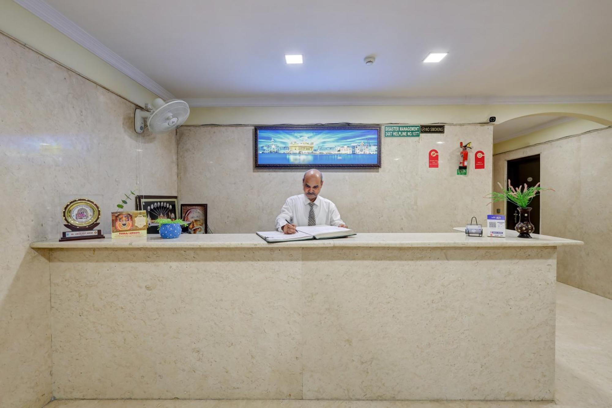 Hotel Singh Palace Delhi  Eksteriør bilde